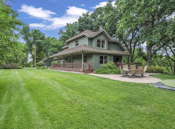 10999 240th Avenue, Spirit Lake, IA 51360