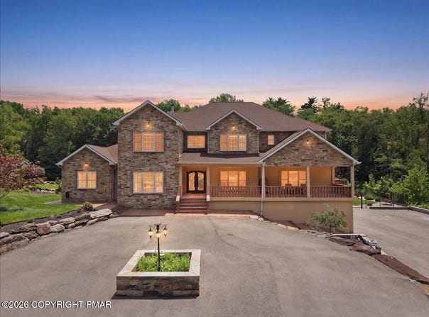 145 Manor Drive, East Stroudsburg, PA 18301