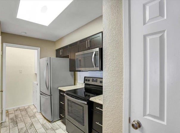 807 W 25th ST, Austin, TX 78705