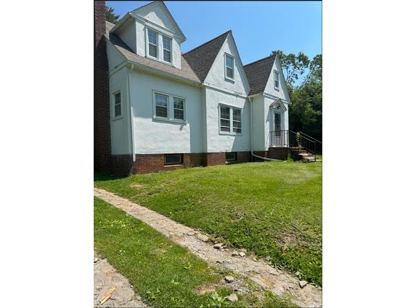 453 Riverside Dr., North Tazewell, VA 24630