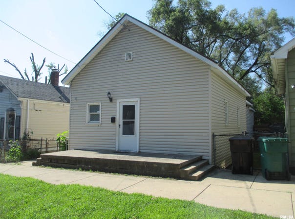 1810 W LATROBE Street, Peoria, IL 61605