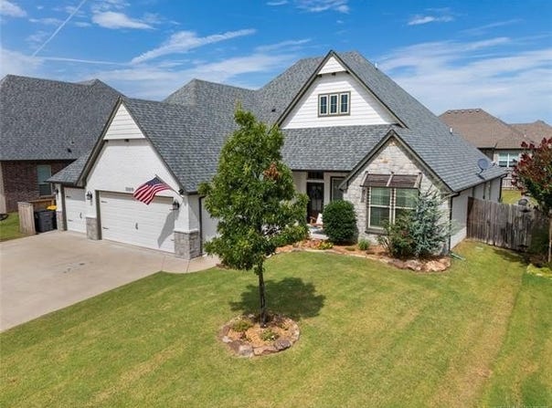 13019 S 5th Place, Jenks, OK 74037
