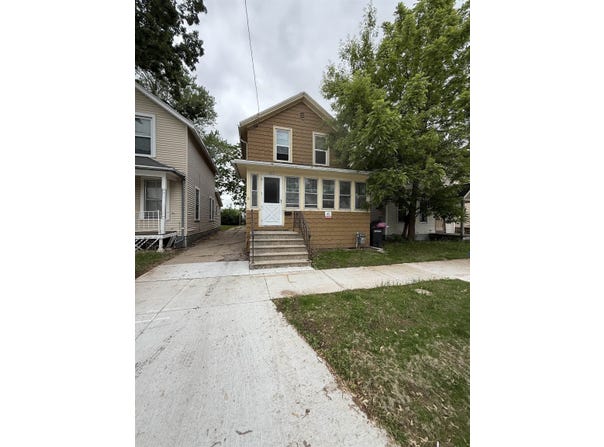 817 CHERRY Street, OSHKOSH, WI 54901