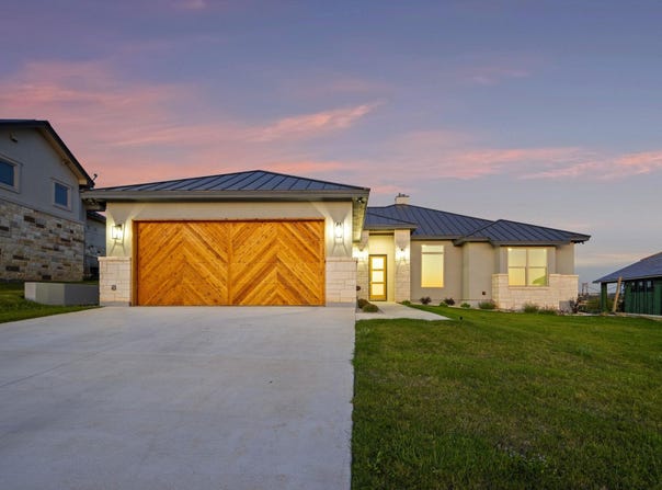 311 Outcrop, Horseshoe Bay, TX 78657