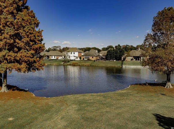 2413 Shadowbrook Dr, Baton Rouge, LA 70816