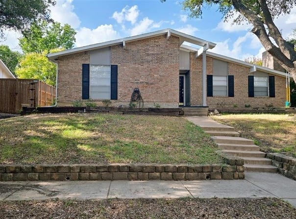 1805 Haymeadow, Carrollton, TX 75007