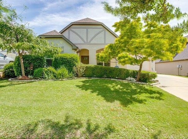220 Parkview Drive, Aledo, TX 76008