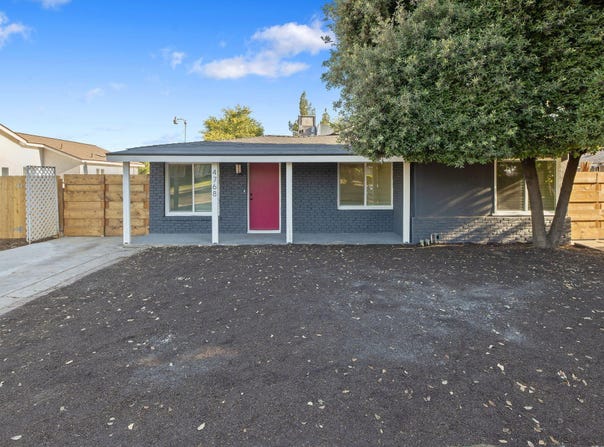 4768 E Hammond Avenue, Fresno, CA 93705