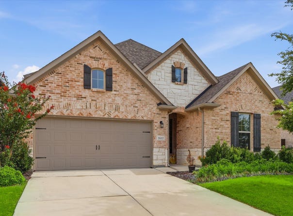 2637 Basswood Drive, Northlake, TX 76226