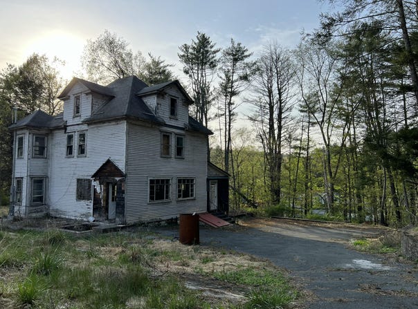 2320 Paradise Trail, East Stroudsburg, PA 18301