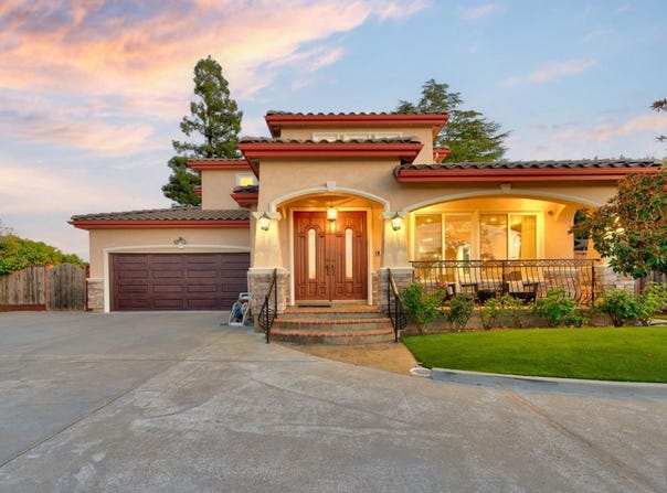 21976 Mcclellan RD, CUPERTINO, CA 95014
