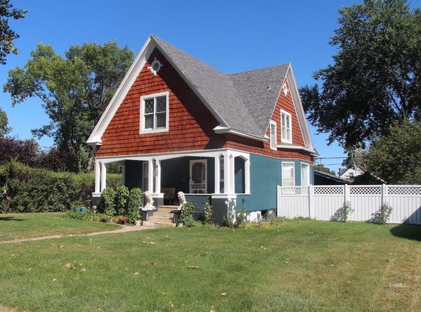 820 N Meade Ave, Glendive, MT 59330