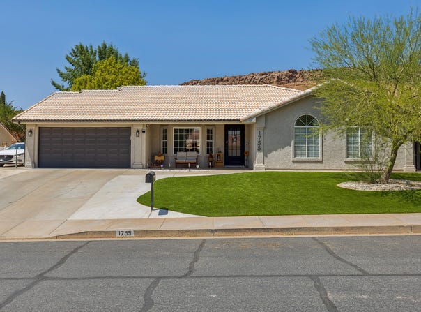 1755 E 2370 S, St George, UT 84790