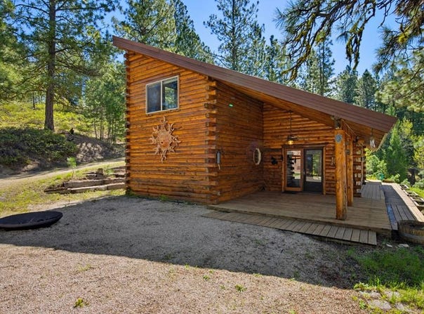 461 Hilltop Road, Cascade, ID 83611
