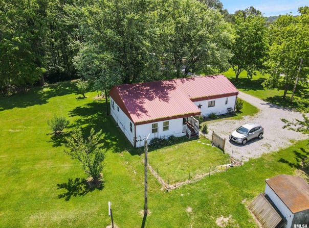735 SHARP Road, Anna, IL 62906