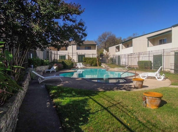 6718 SILVERMINE Dr, Austin, TX 78736