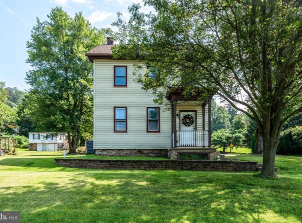 1868 WATER STREET, WASHINGTON BORO, PA 17582