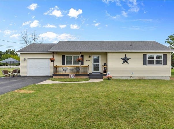8203 Westphal Parkway, Lyons, NY 14489