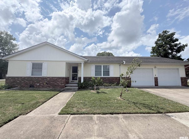 109 S Horrell Avenue, West Frankfort, IL 62896