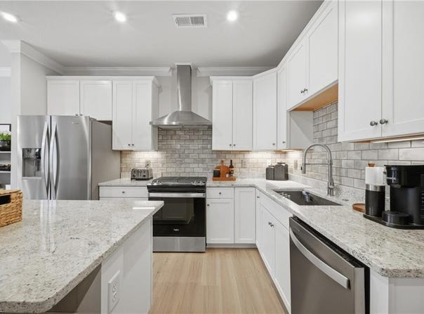 421 Life Tree Trail, Chesapeake, VA 23323