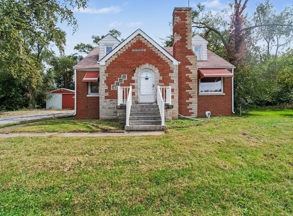3003 Willowcreek Road, Portage, IN 46368