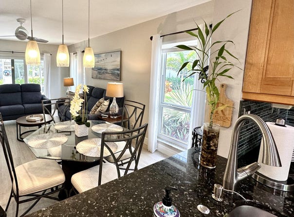 250 NE 20th Street, Boca Raton, FL 33431
