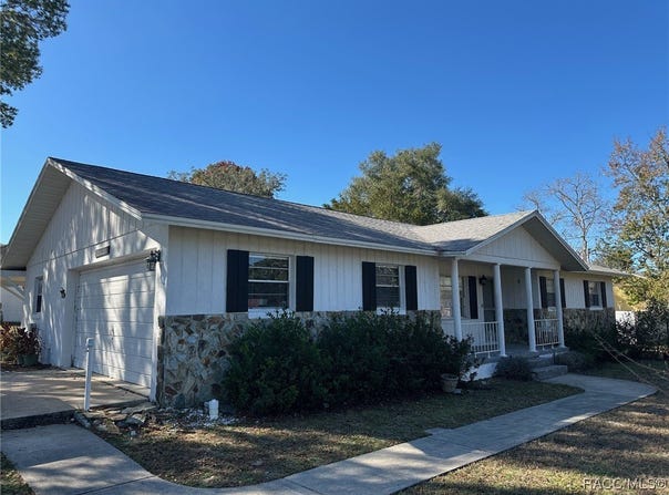 200 S Desoto Street, Beverly Hills, FL 34465