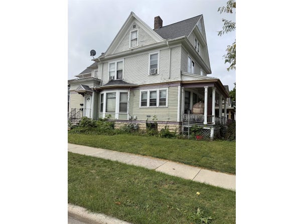 140 4TH Street, FOND DU LAC, WI 54935