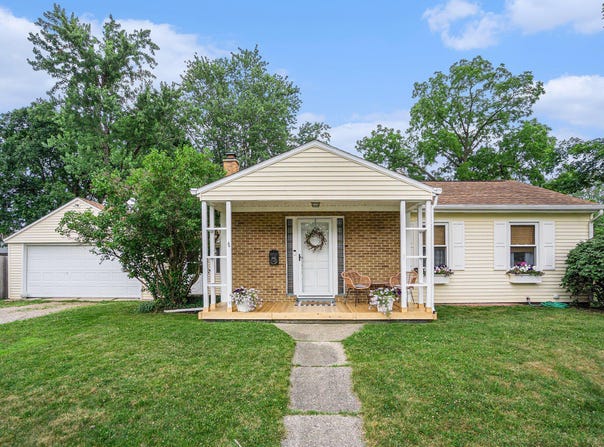 1805 Cambridge Drive, Kalamazoo, MI 49001