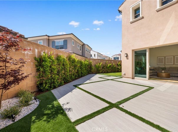 119 Rimstone, Irvine, CA 92618