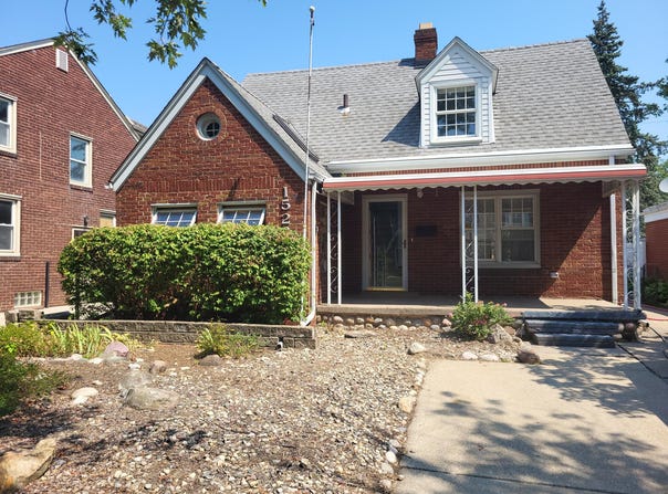 15282 Regina Avenue, Allen Park, MI 48101