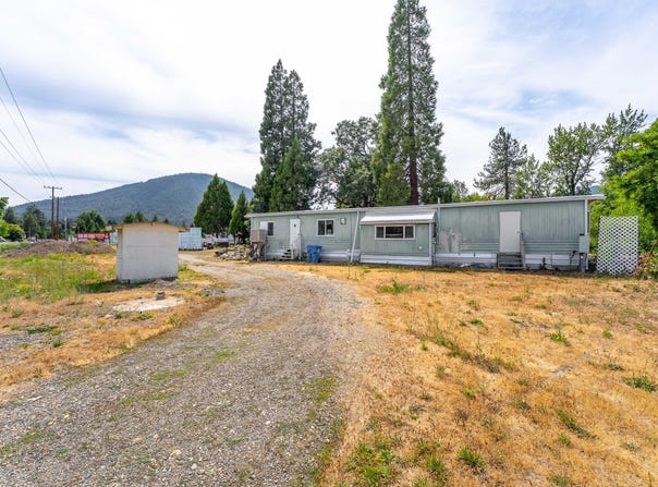 110 Hogue Drive, Selma, OR 97538