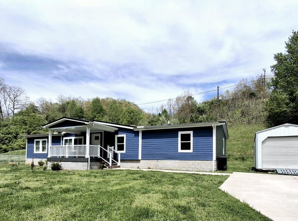 3372 Abbott Creek Road, Prestonsburg, KY 41653