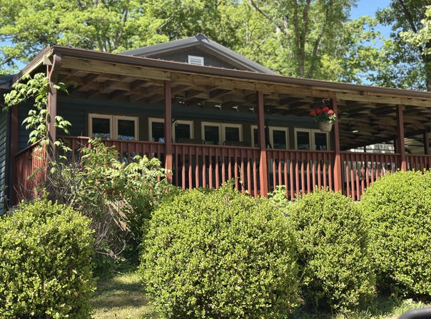 2210 Eaglecrest Road, Cape Fair, MO 65624