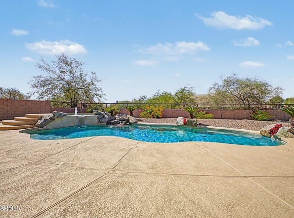 7926 E SADDLEBACK Circle, Mesa, AZ 85207