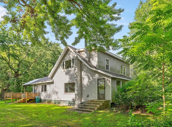 65383 County Road 380, Bangor, MI 49013