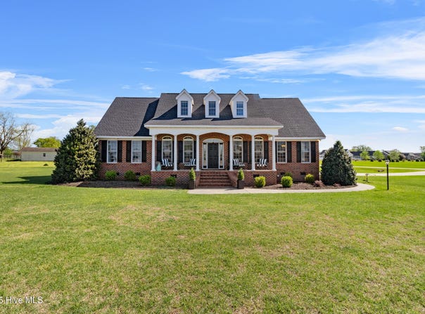103 Arabian Circle, Beulaville, NC 28518