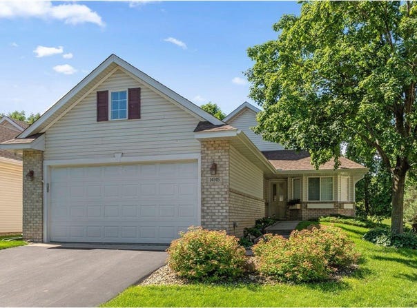 14745 Courtyard Circle, Burnsville, MN 55306