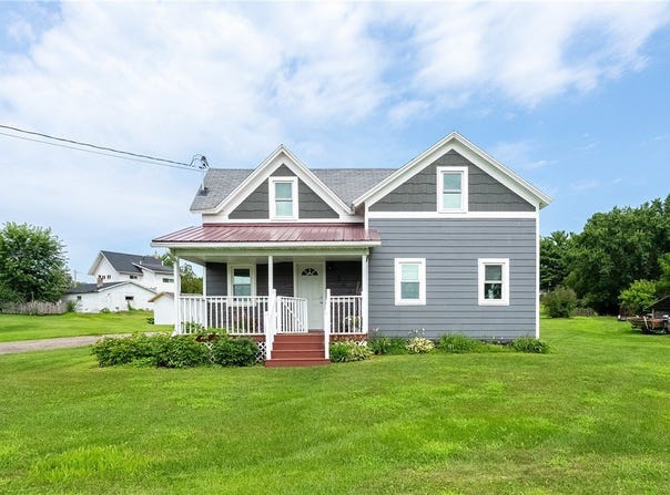 342 W Riverside Avenue, Mondovi, WI 54755