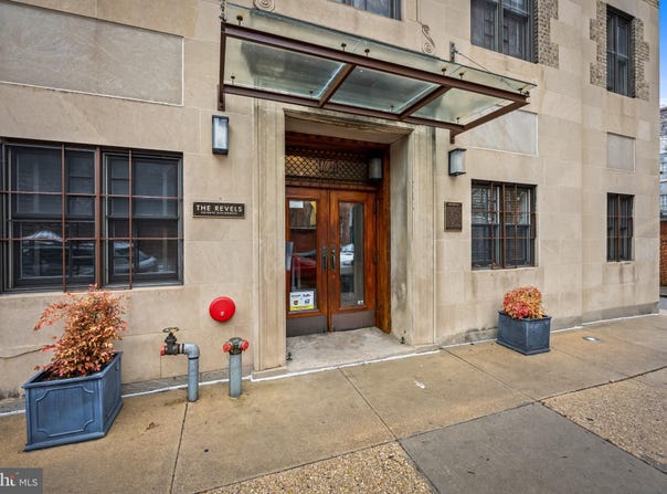 104 W MADISON Street, BALTIMORE, MD 21201
