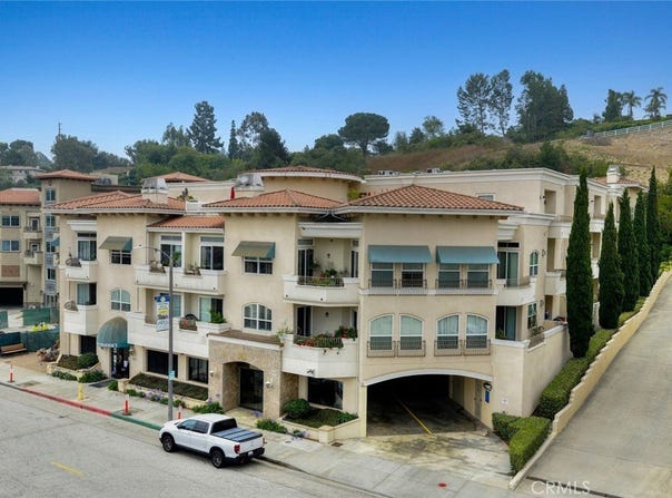 901 Deep Valley Drive, Rolling Hills Estates, CA 90274