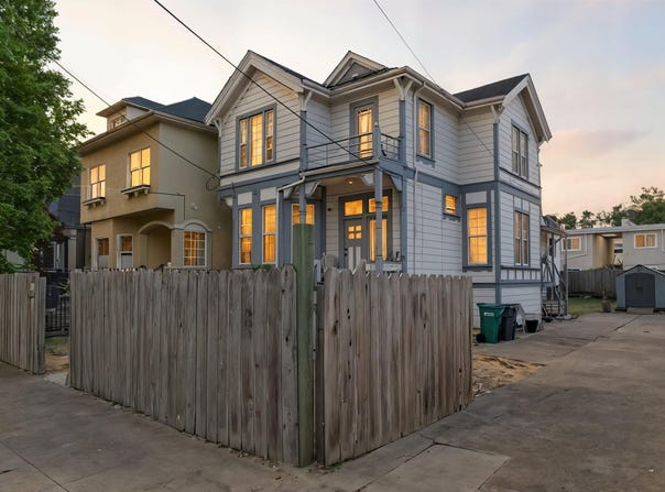 1071 59Th St, Oakland, CA 94608