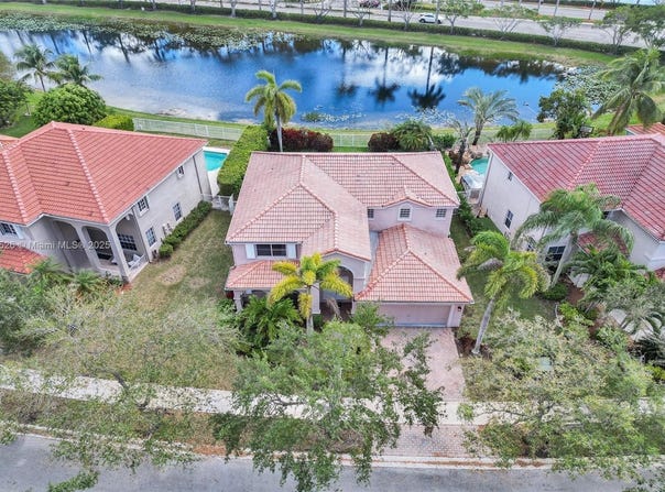 3892 Falcon Ridge Cir, Weston, FL 33331