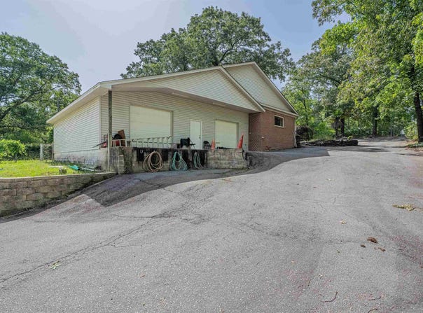 301 Ramblin Road, West Columbia, SC 29170
