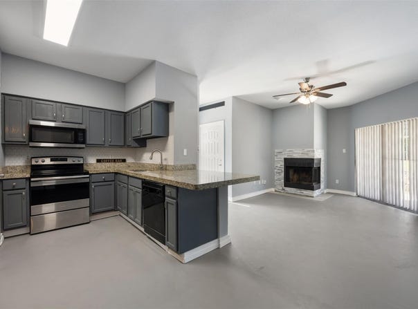 2450 WICKERSHAM LN, Austin, TX 78741