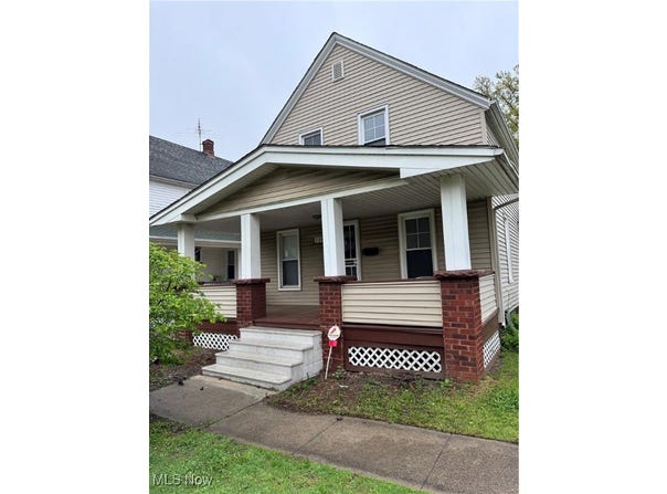 1387 E 187th Street, Cleveland, OH 44110