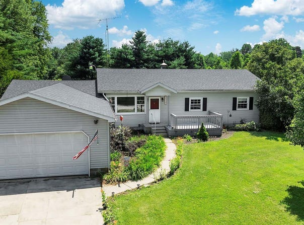 5733 East Grant, Terre Haute, IN 47805