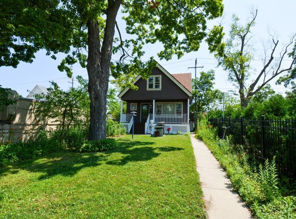 5020 S Packard Ave, Cudahy, WI 53110