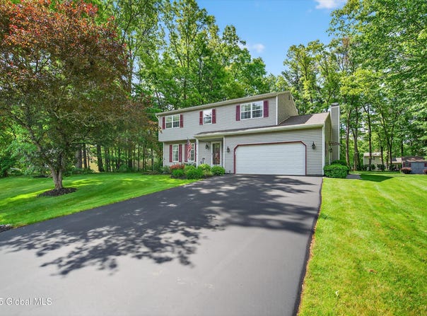 29 Carriage Way, Milton, NY 12020