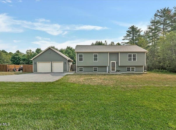 934 Ridge Road, Queensbury, NY 12804